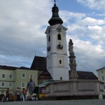 Marienbrunnen_mit_Kirche